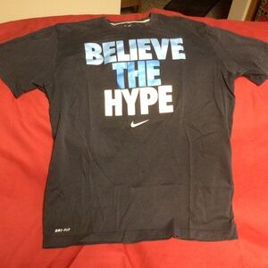 NIKE drifit tshirt